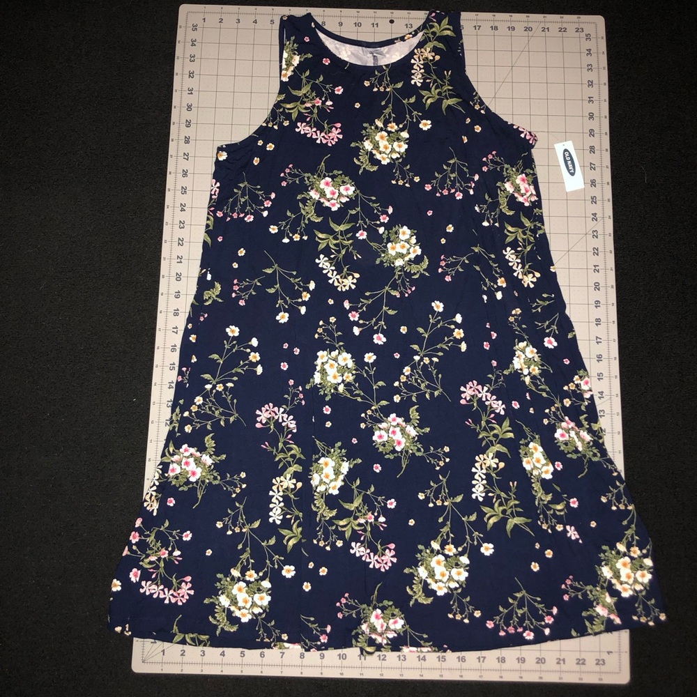 Old Navy. Floral Mini Dress. Size Large. Blue Color with Floral Pattern. NWT.